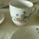 Coffee cups in porcelain decorated with a barb.