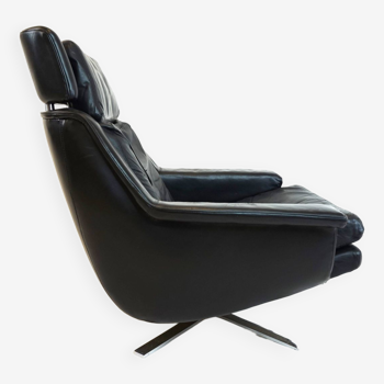 ESA leather chair 802 by Werner Langenfeld
