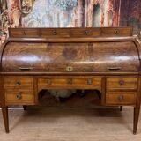Bureau à cylindre de centre en noyer, époque Louis XVI