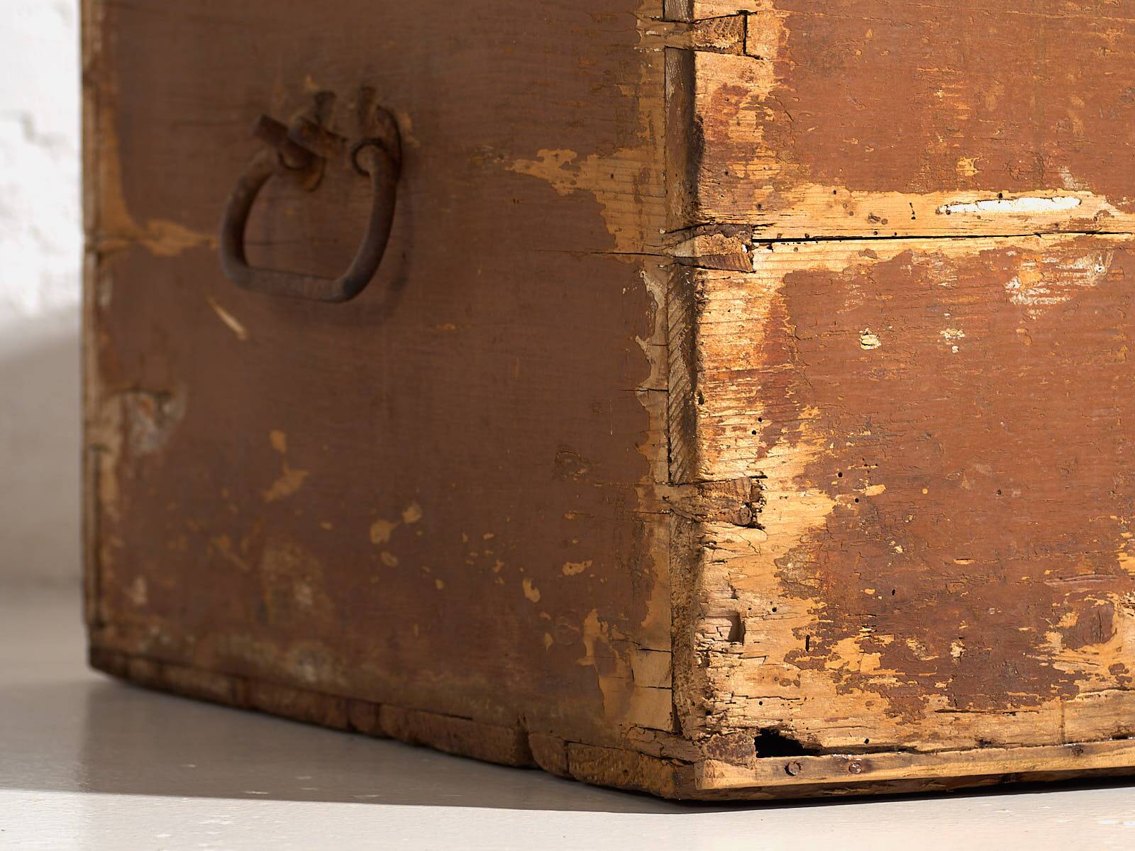 Antique chest with brown patina (c.1920) #49