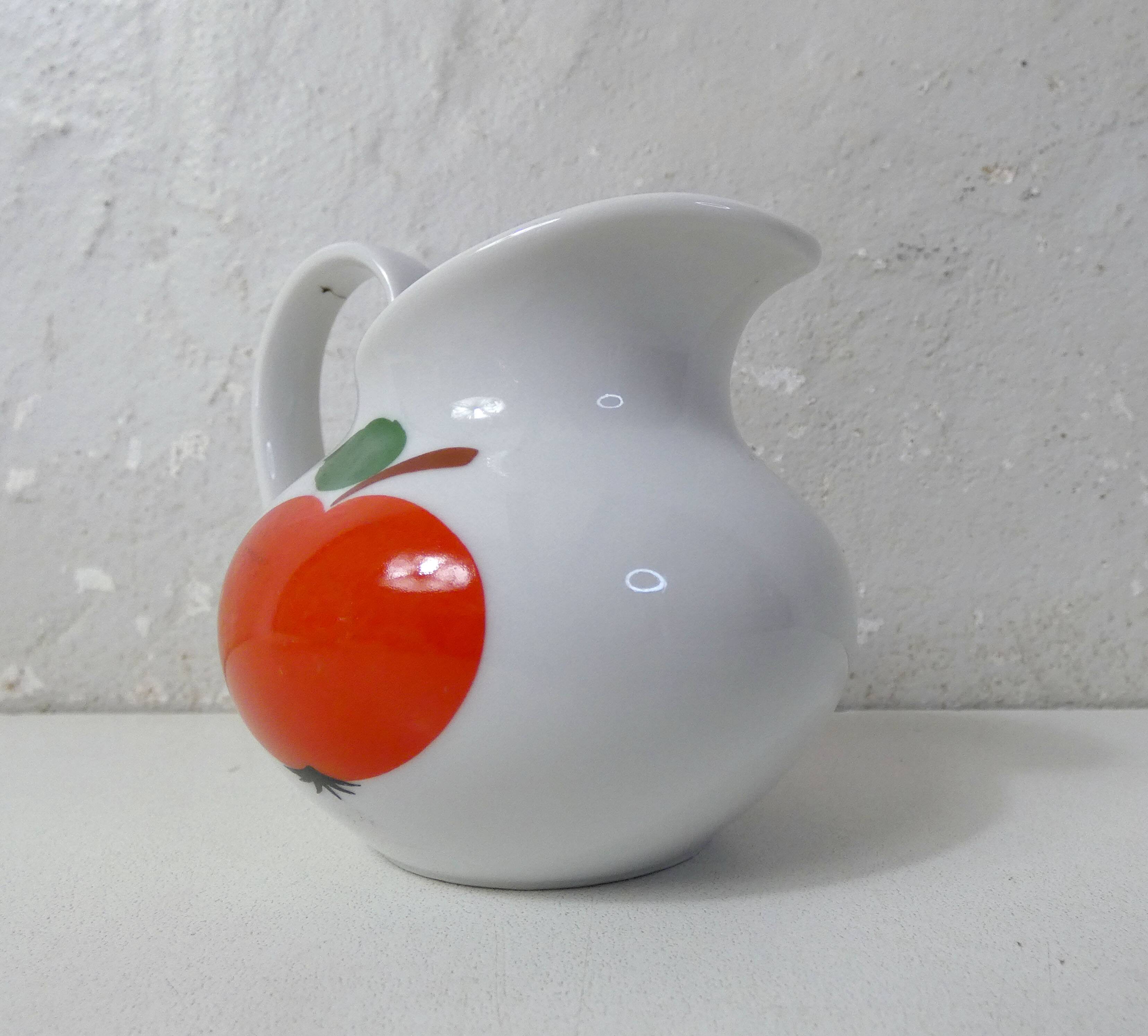 Apple service in bavarian porcelain