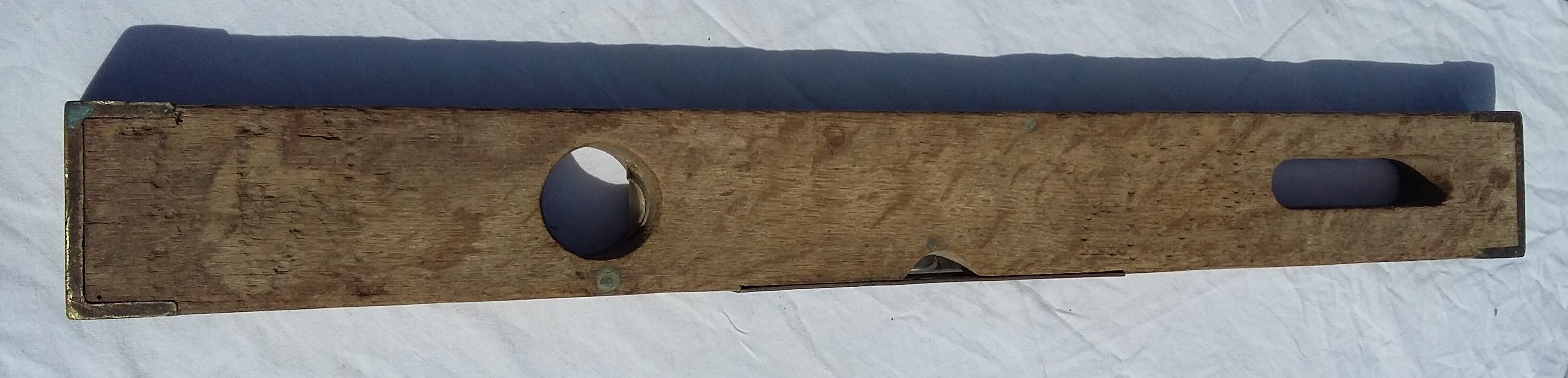 Wood and metal level - Old tool