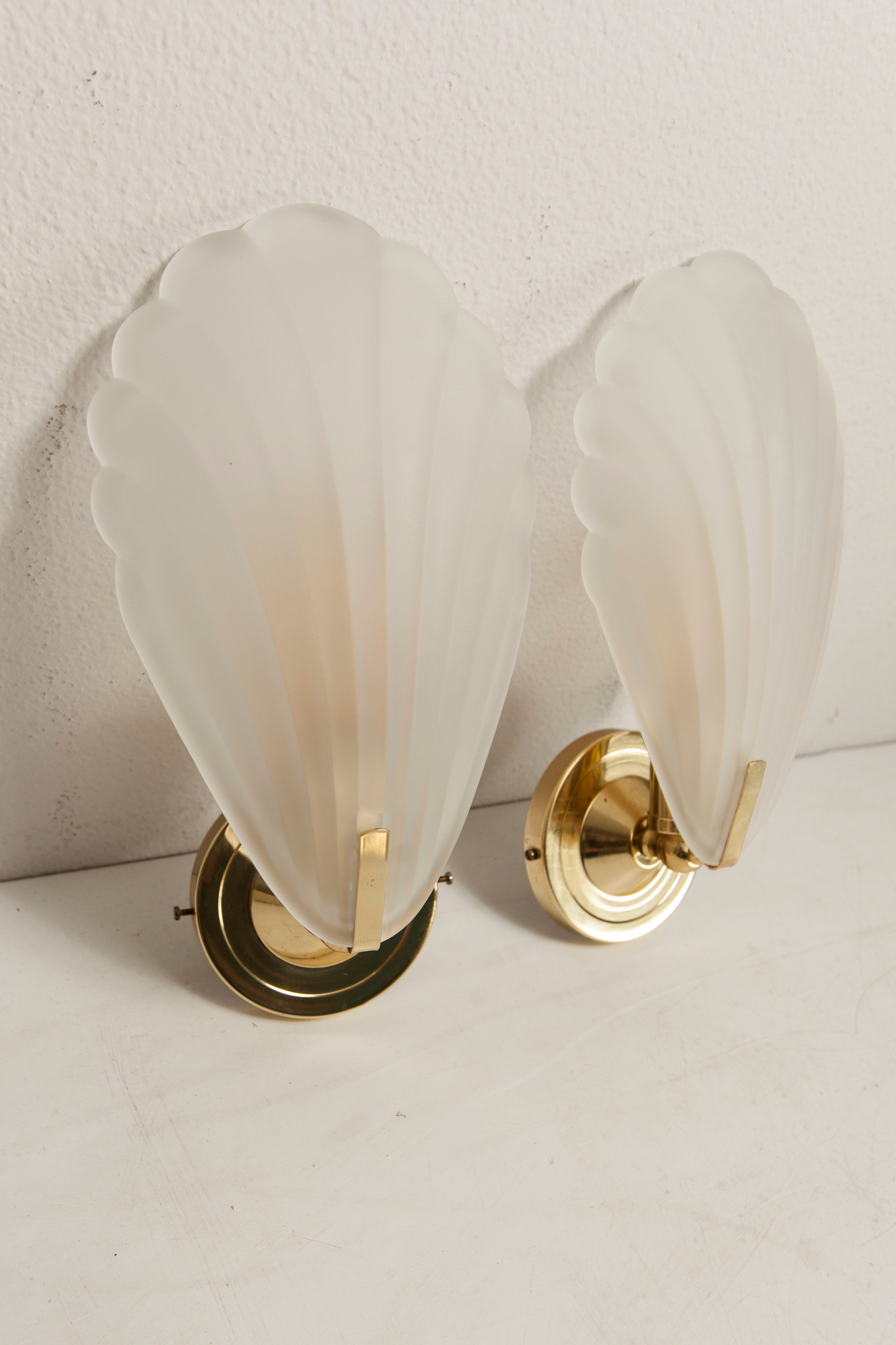 Paire d'appliques murales coquillages verre murano et laiton 1960