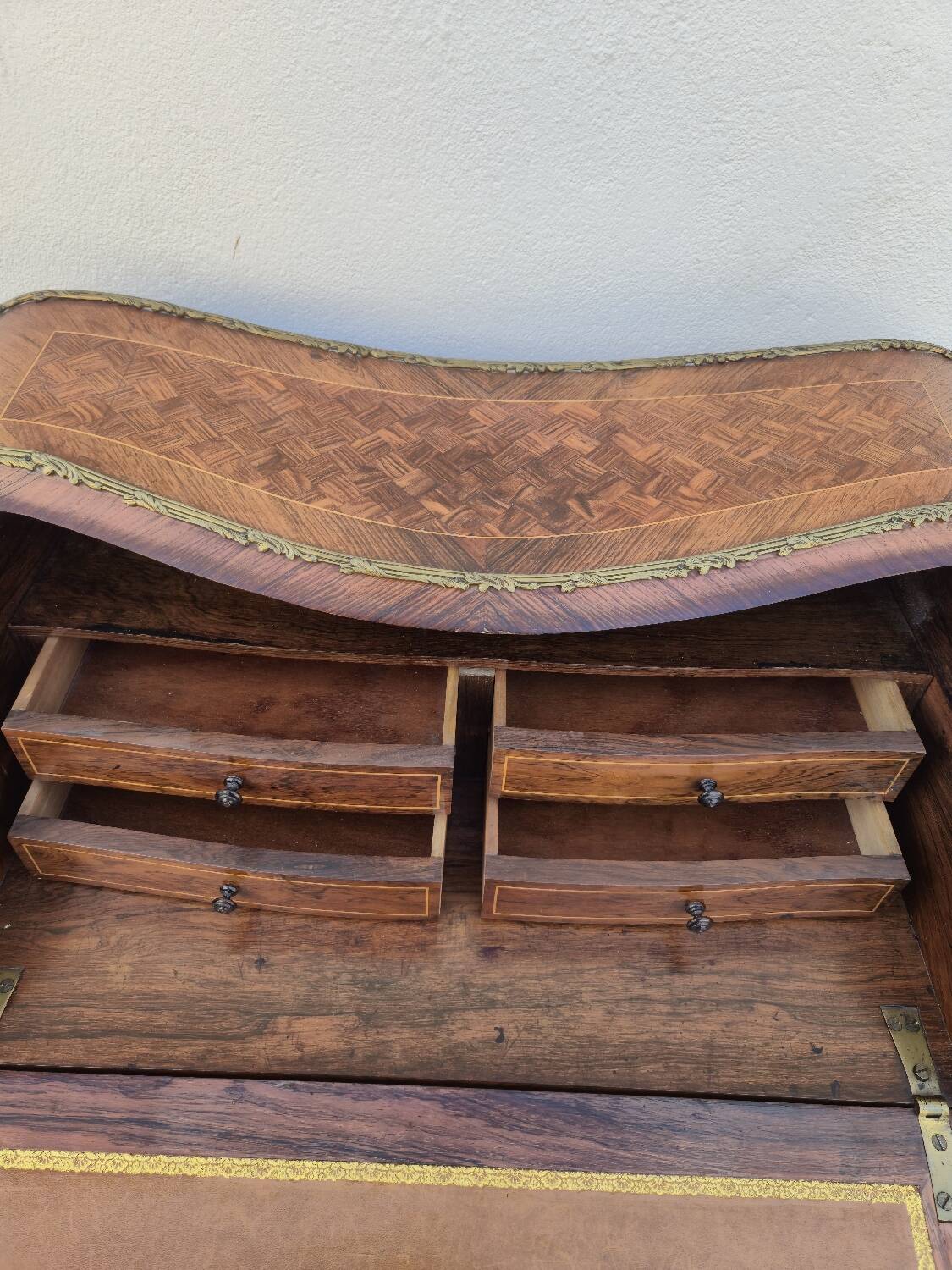 Louis XV style lady's desk in marquetry and bronze