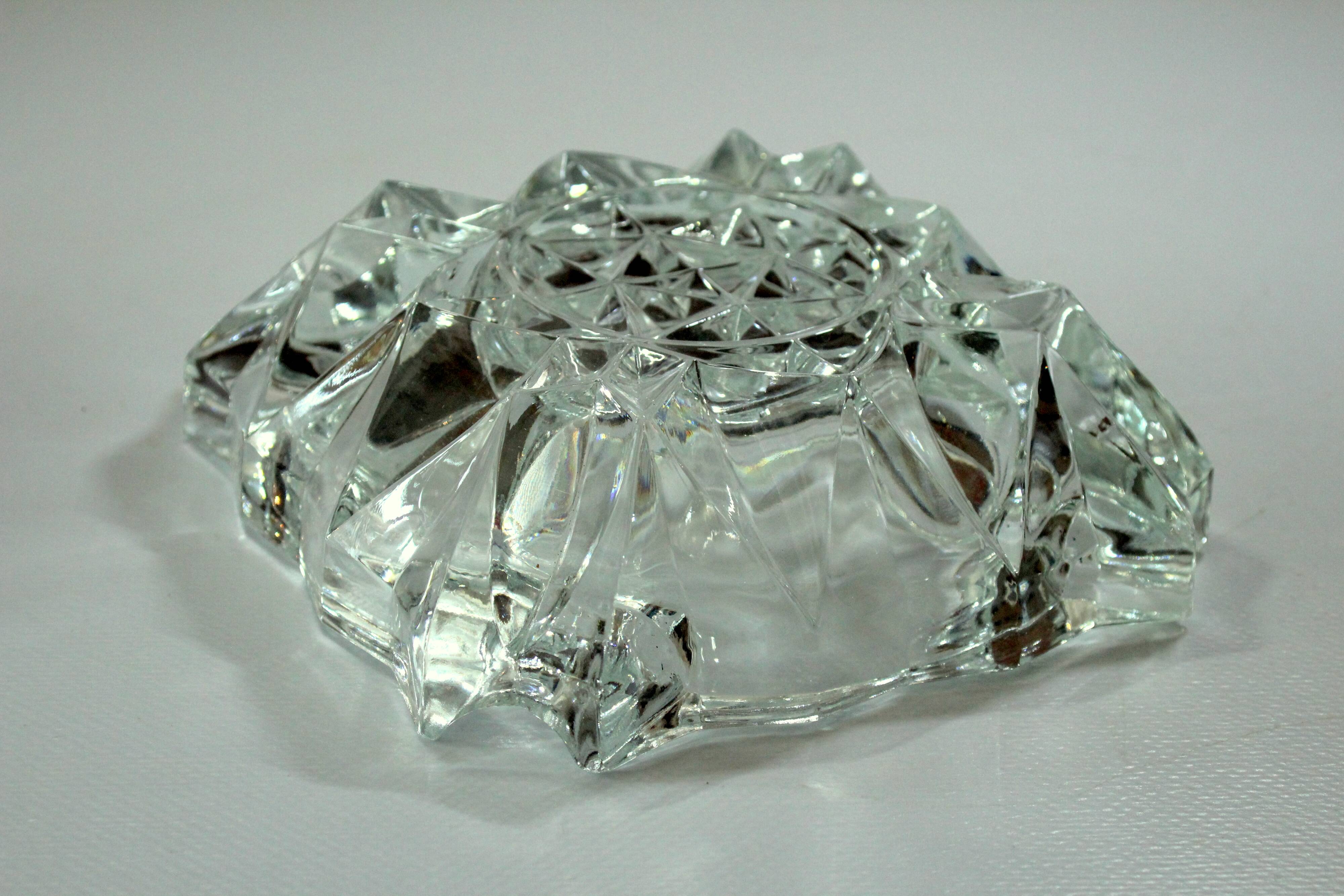 Lead crystal glass ashtray