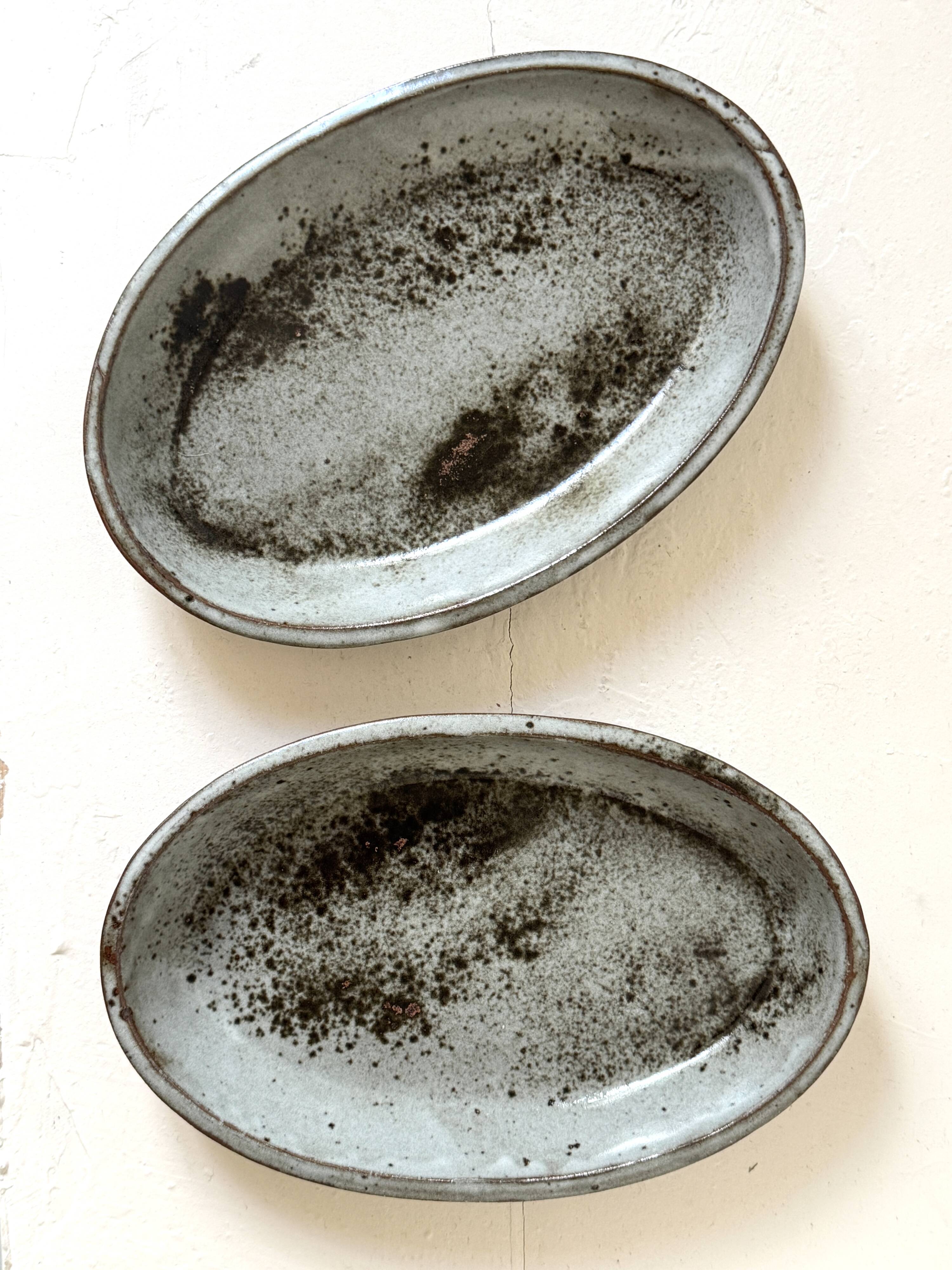 Service ramekins in glazed stoneware and signed, Chantal & Thierry Robert 1970