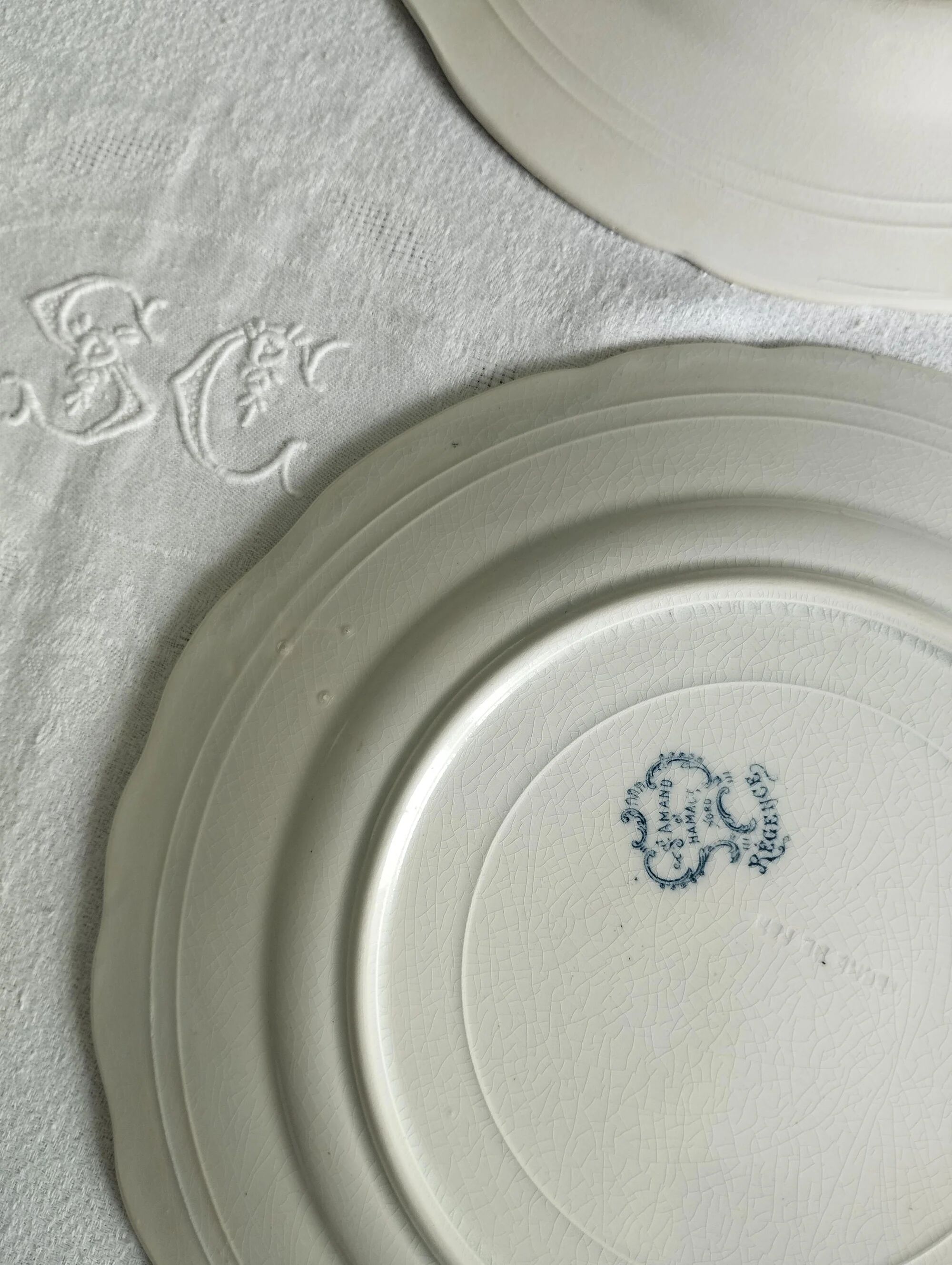 "Regency" - 6 flat plates ironstone St-Amand & Hamage