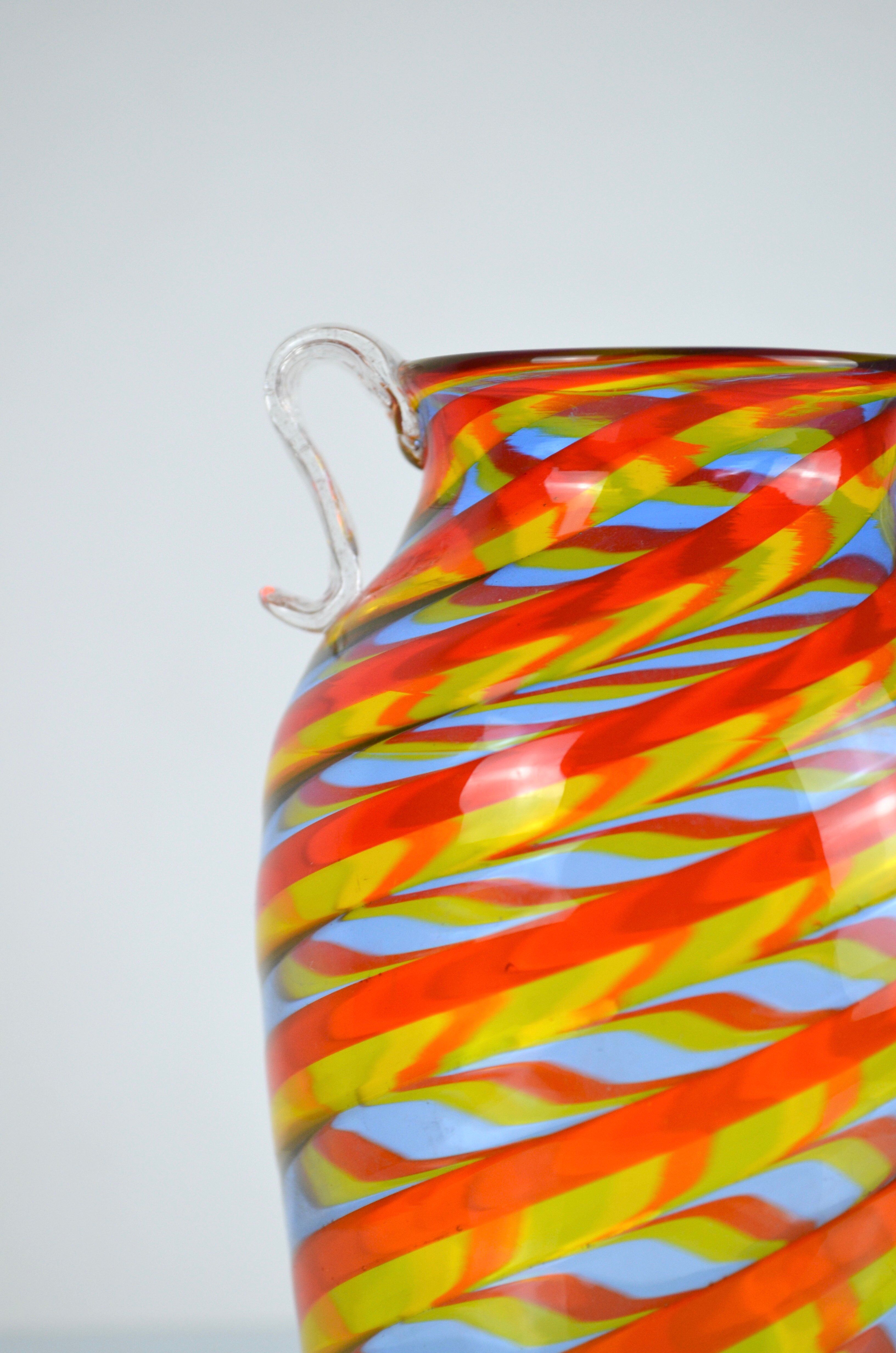 Elegant Murano vase by Fratelli Toso
