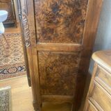 Bressane wardrobe with arched cornice, walnut and fresne magnifying glass.