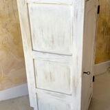 Storage cabinet