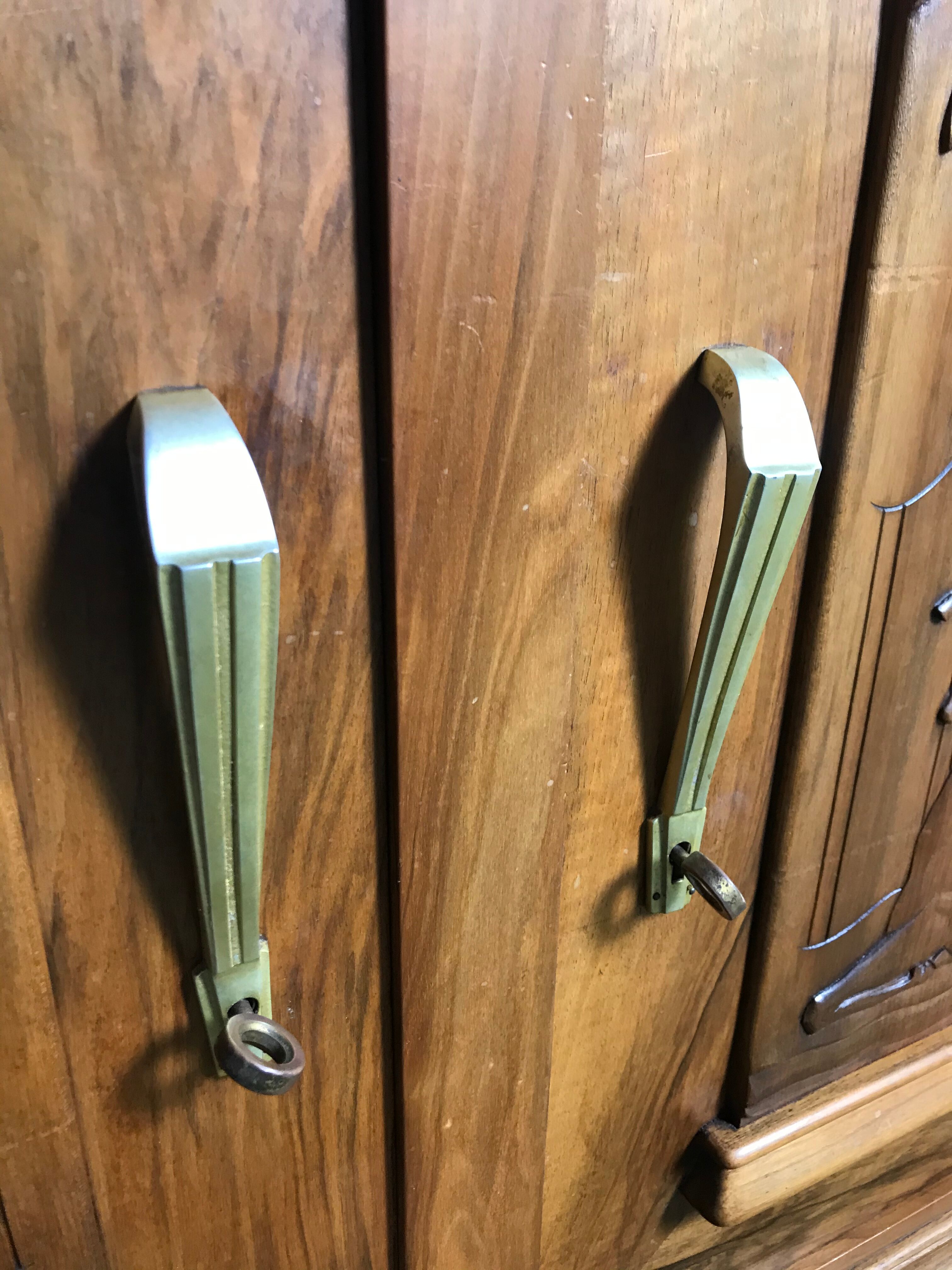 Art Deco buffet walnut carved