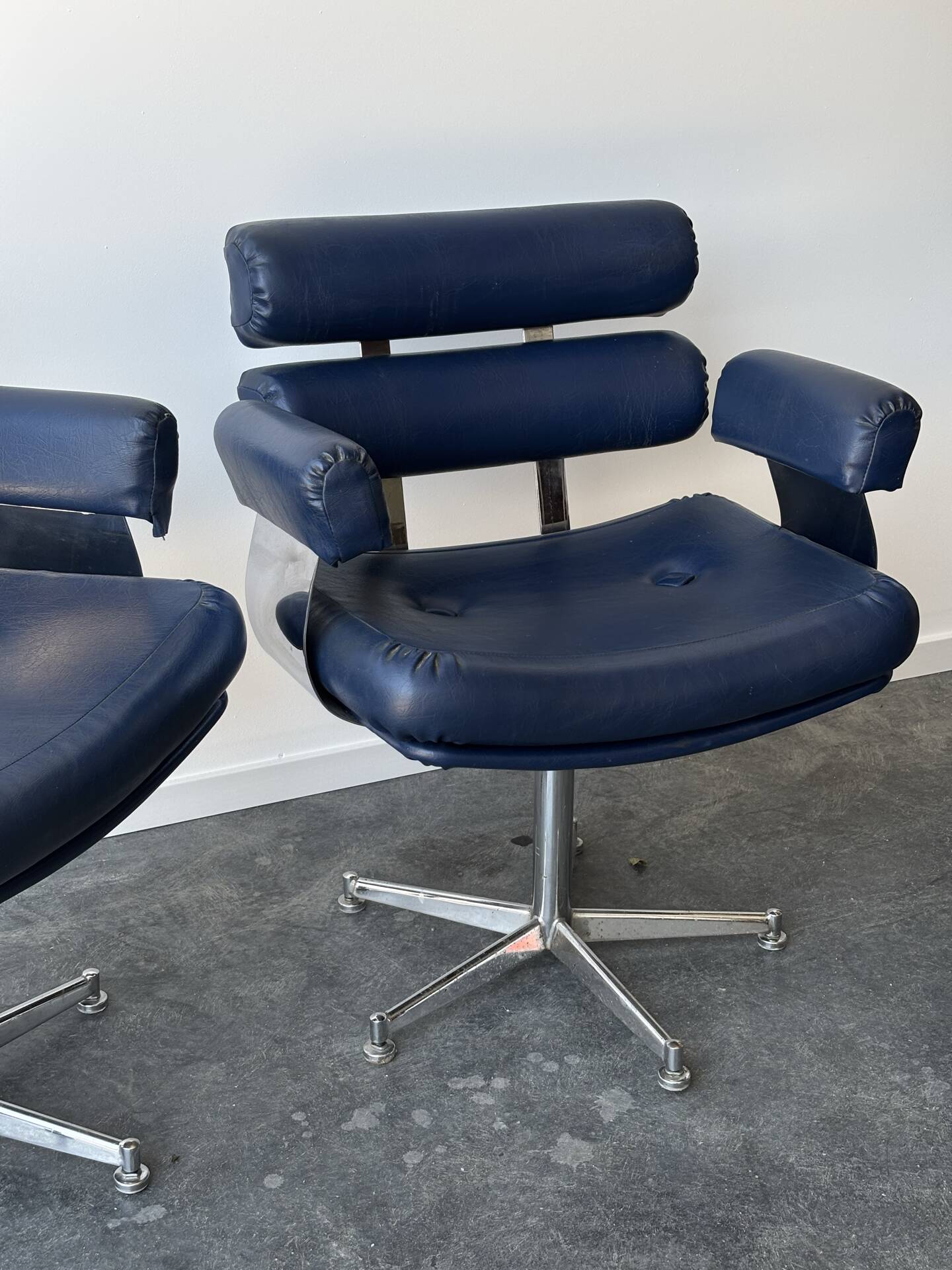 Paire de fauteuils lounge italiens Space Age, 1970