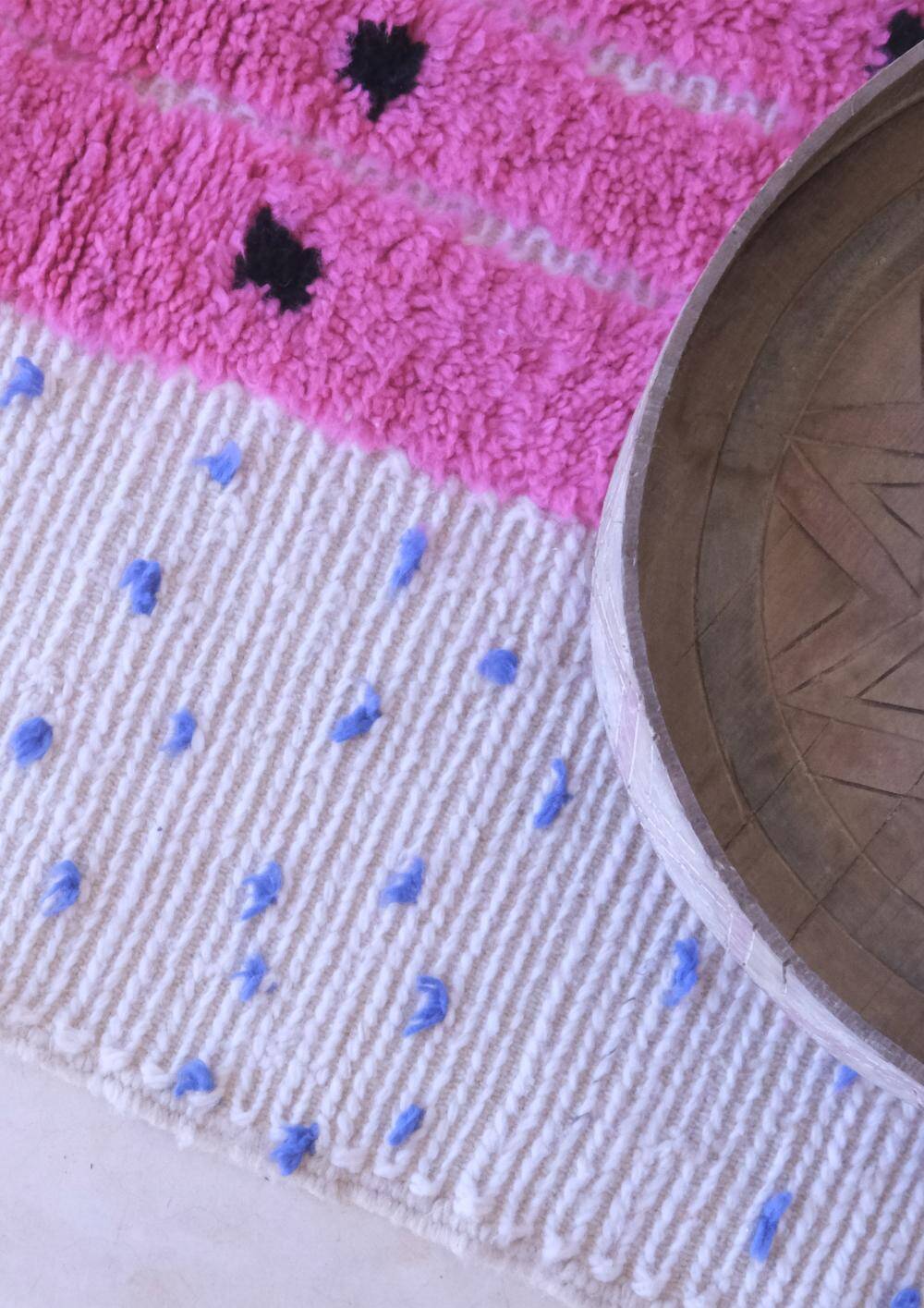 Modern Runner Rug - 332 x 64 cm