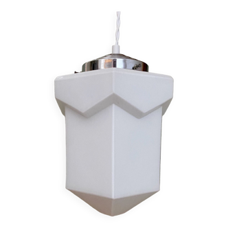 Vintage art deco globe pendant light in white opaline