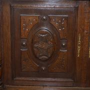 Armoire Néerlandaise Sculptée en Chêne Massif Début XIXe Siècle