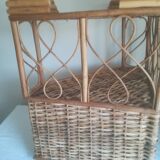 Etagère en rotin d'angle vintage