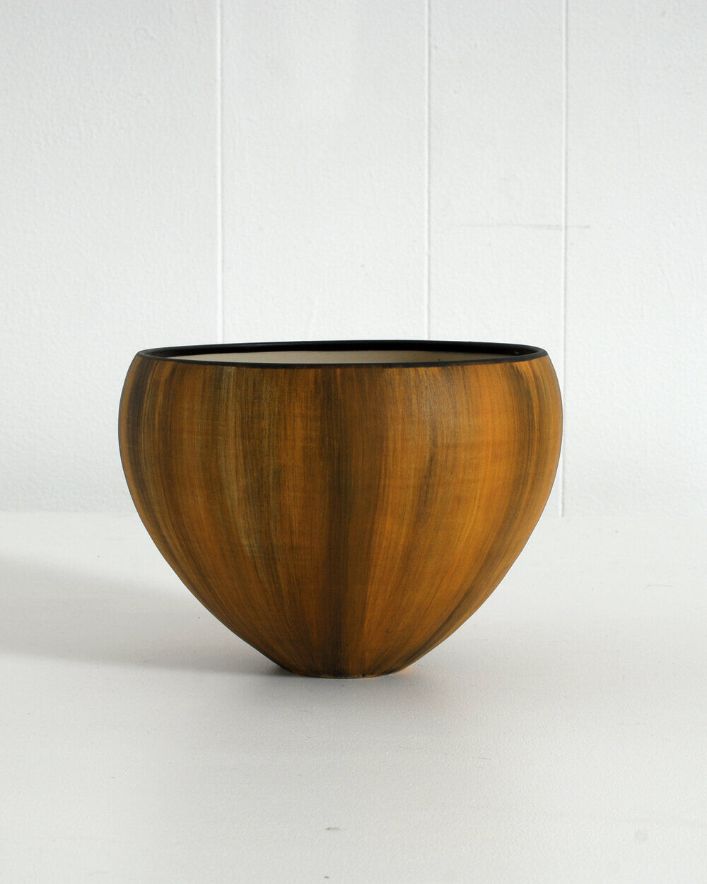 Berit Lindqvist ceramic bowl