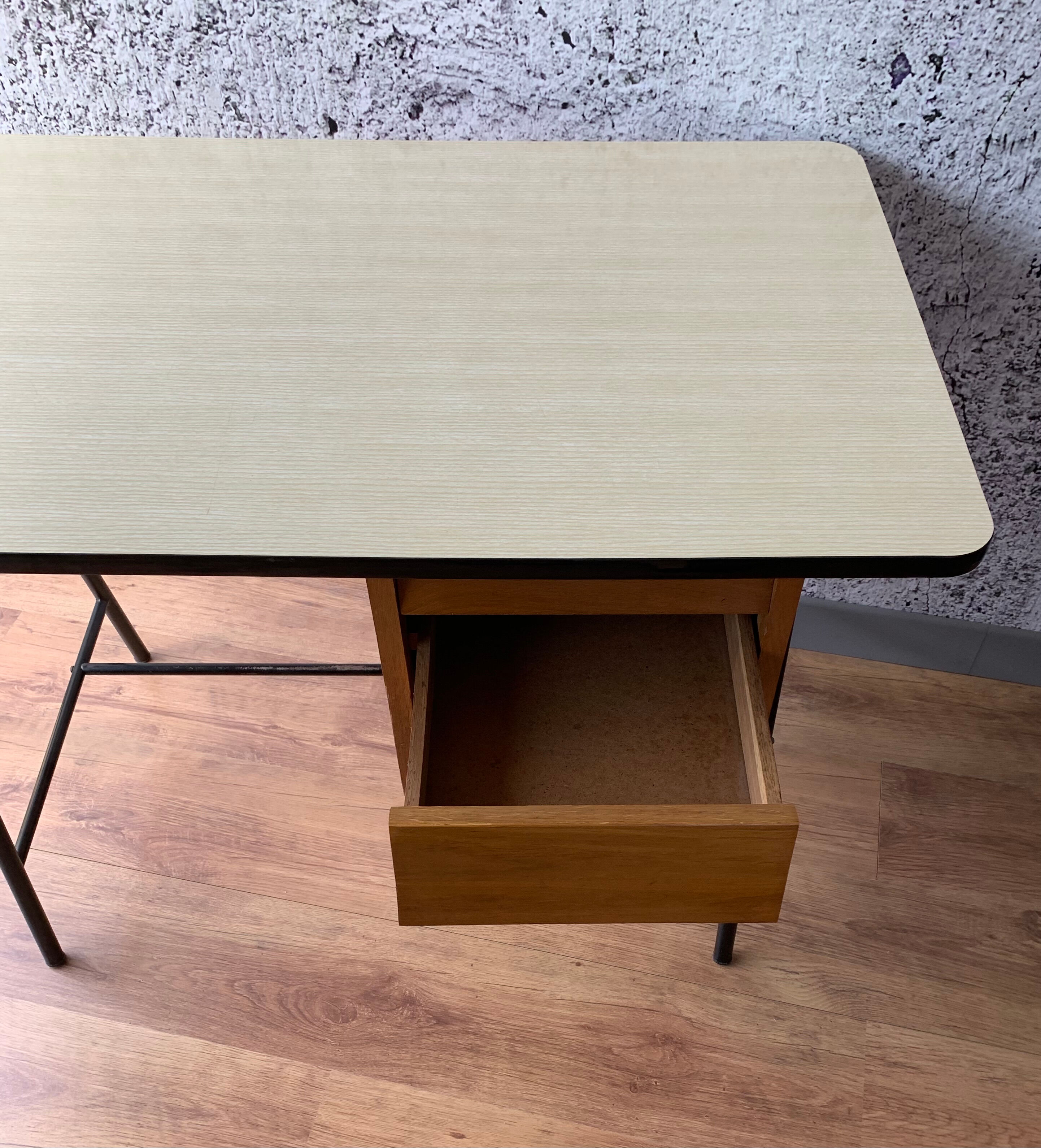 Office wood and formica