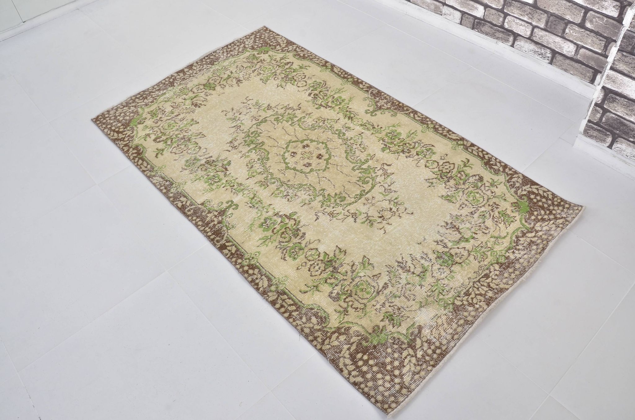 Vintage Anatolian Ouhak Carpet sku 2337