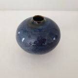Vase Boule bleu en céramique émaillée signé pictogramme (Signature à identifier)