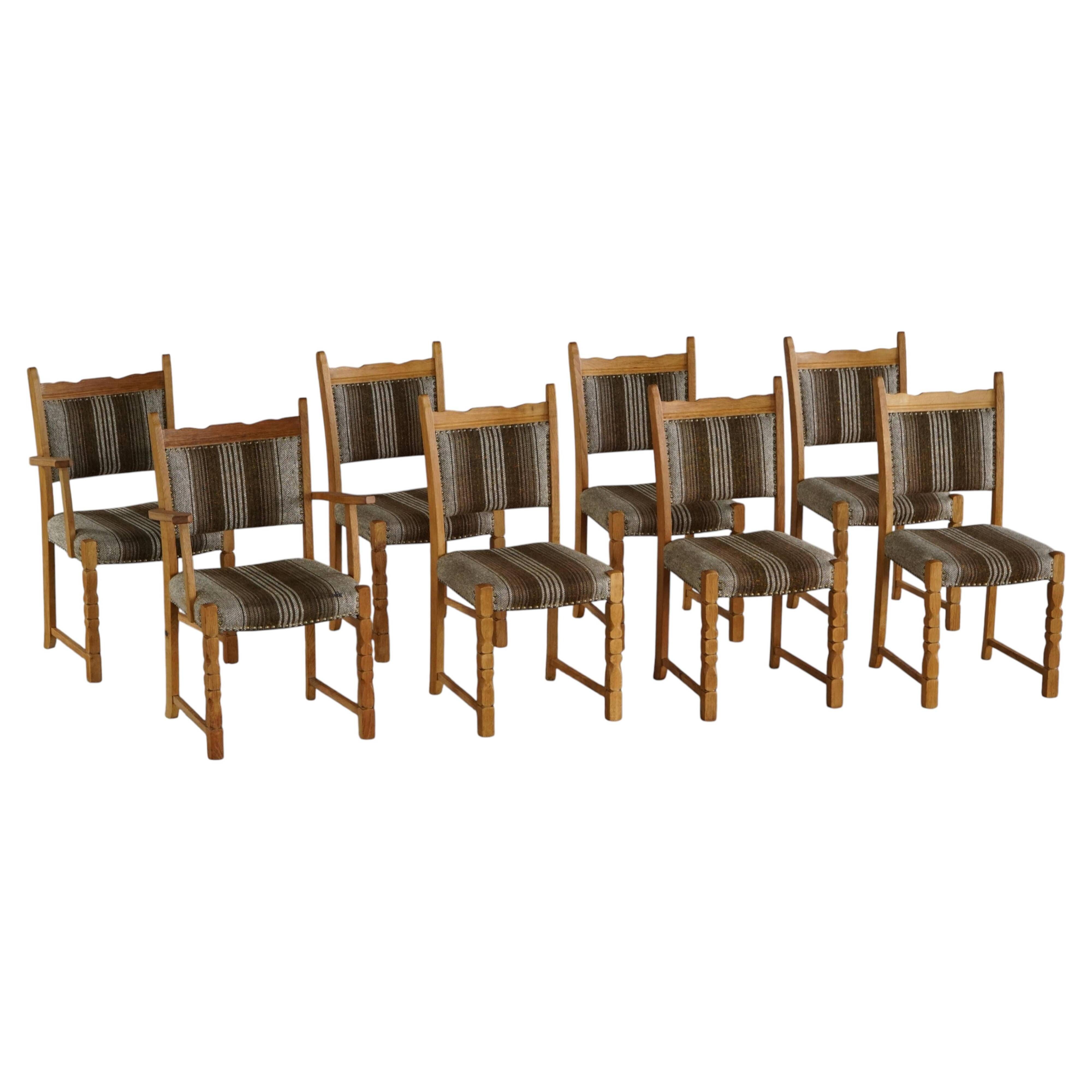 Danish Mid-Century Modern style, set of 8 dining chairs in oak and wool, 1960s.