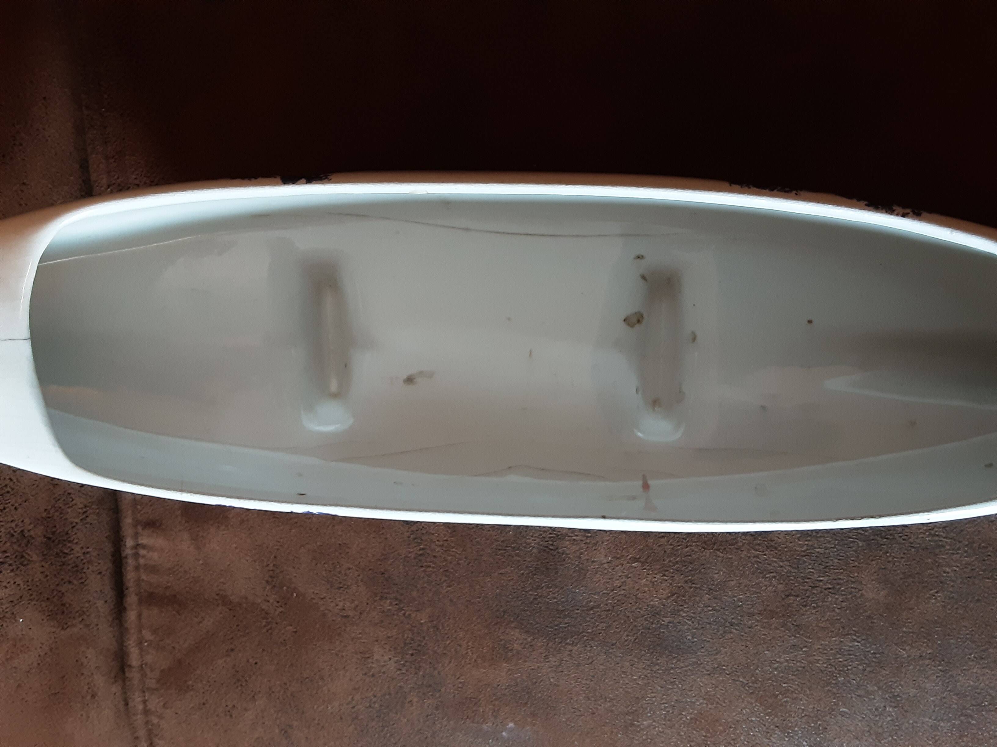 Ceramic barge trinket