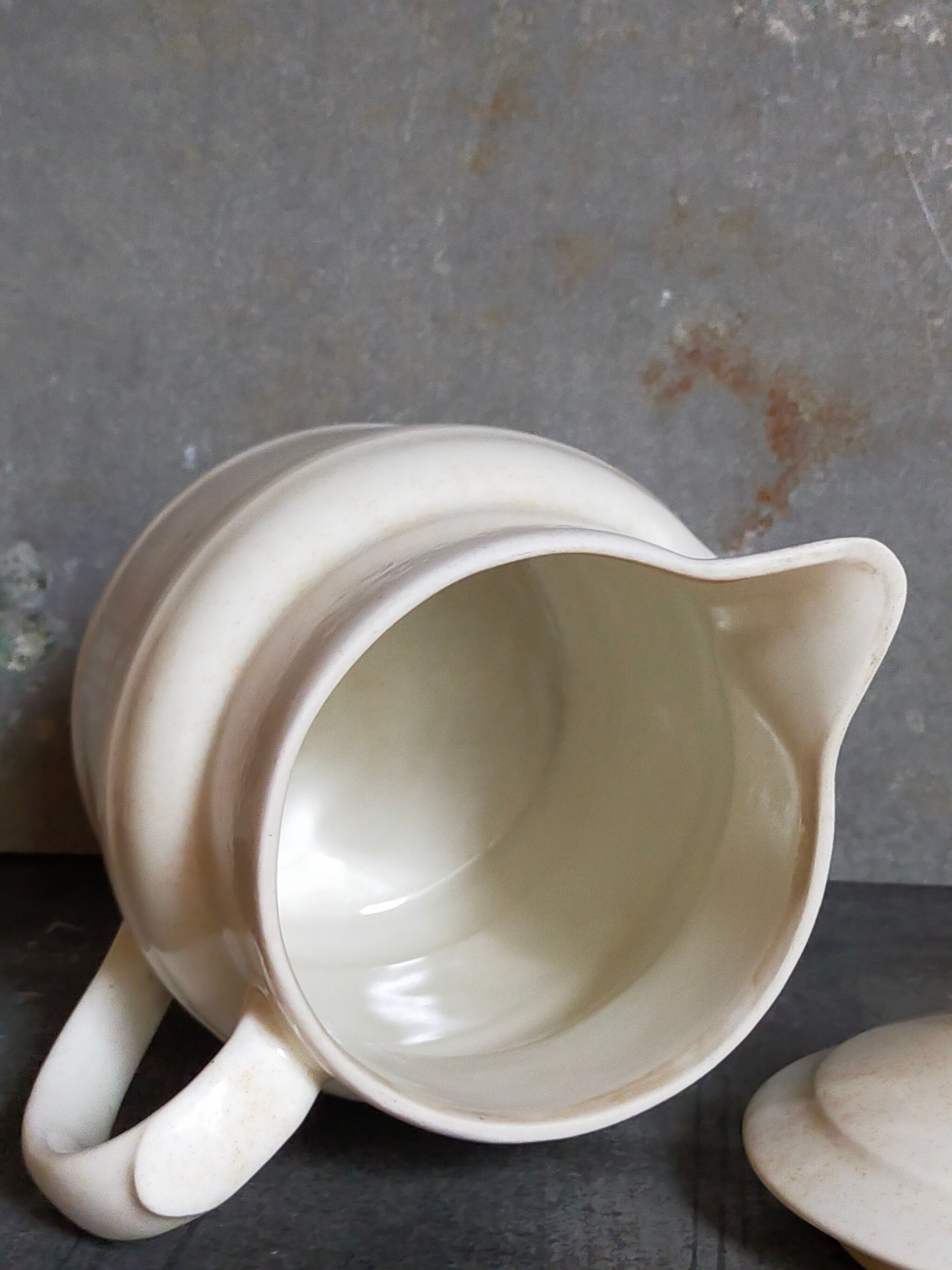 Covered pitcher in porcelain fire of Grigny XIXth stamped P.Precious