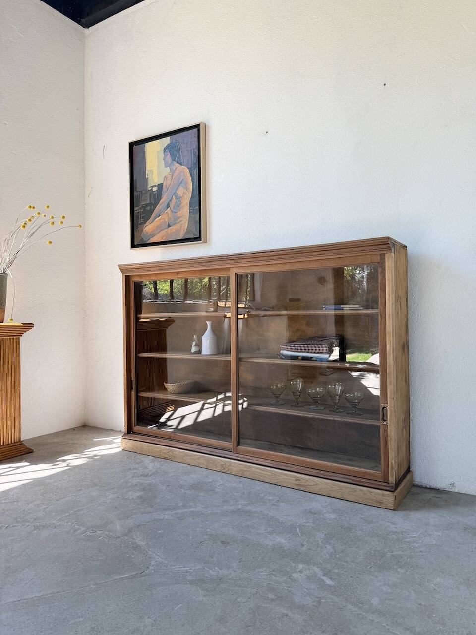 Enfilade vitrée en chêne, années 50