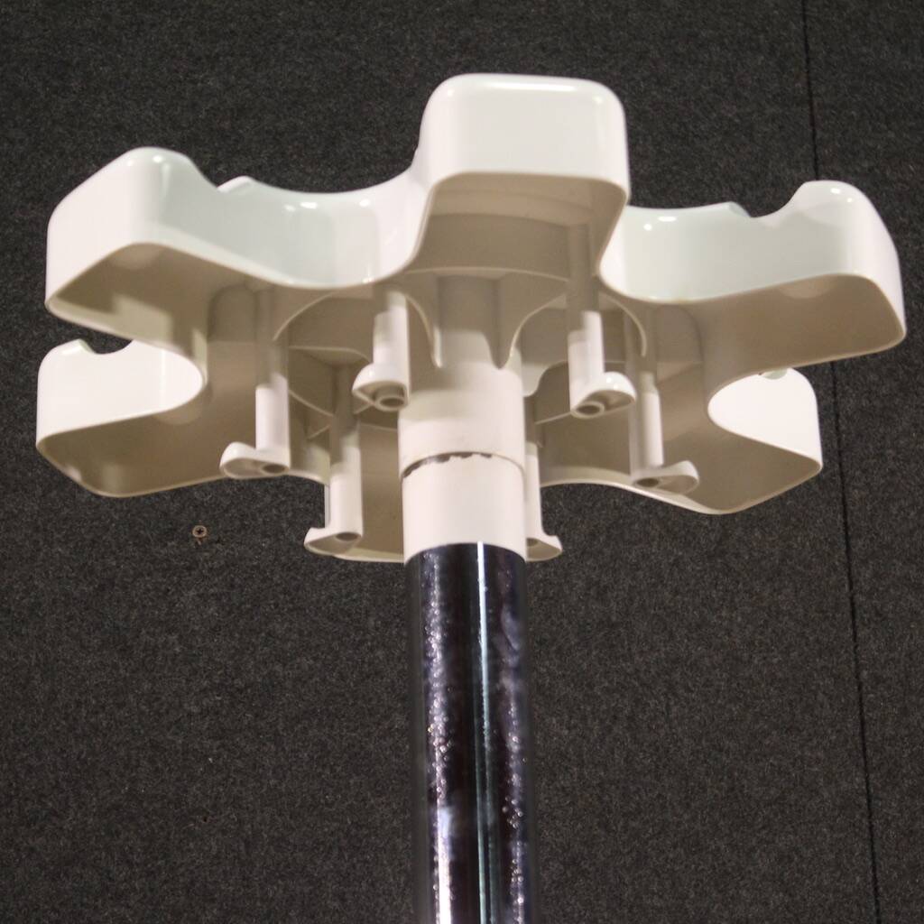 Coat stand design by Lucci and Orlandini from the 70s