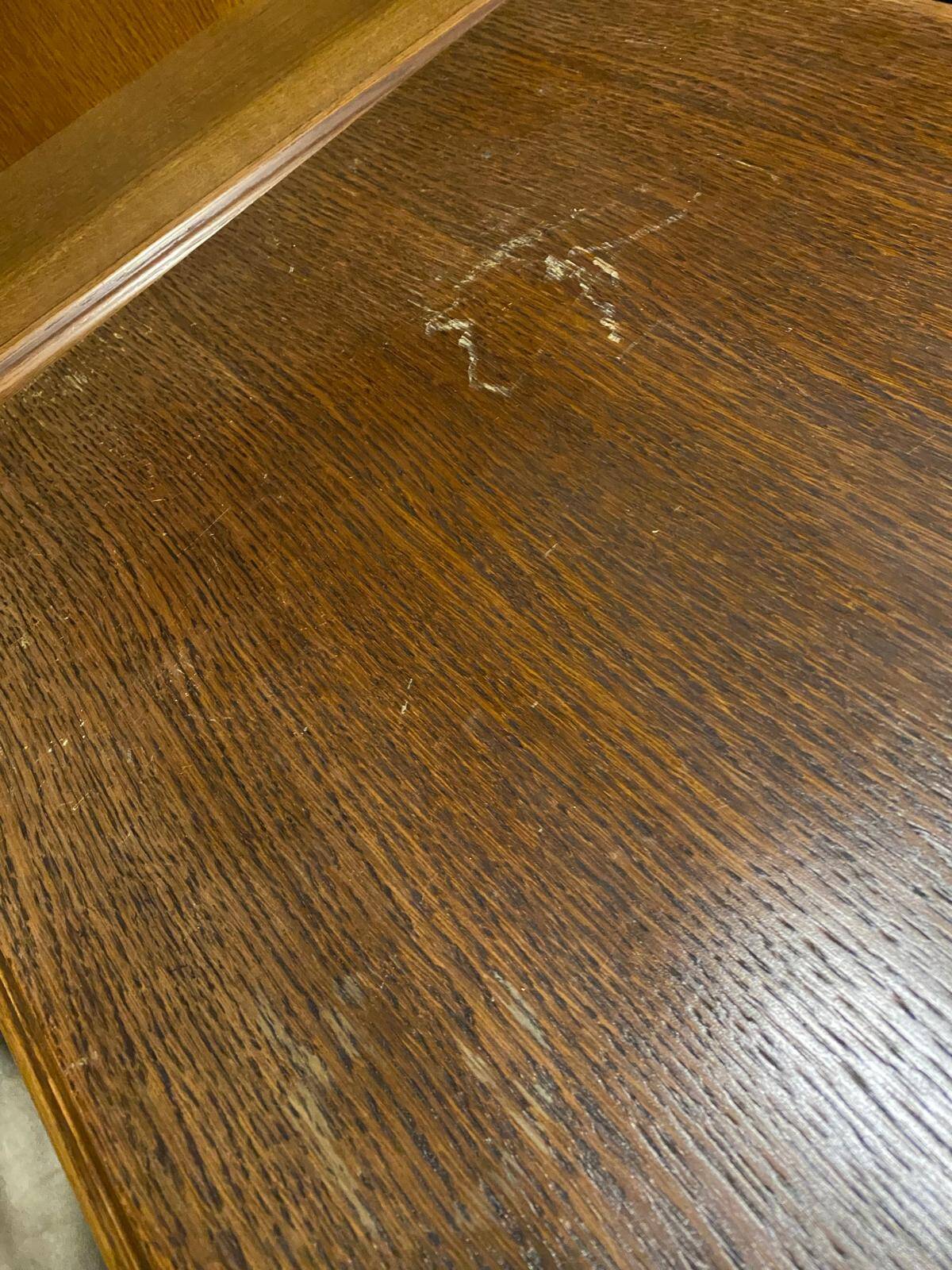 Buffet en chêne massif Louis XIV