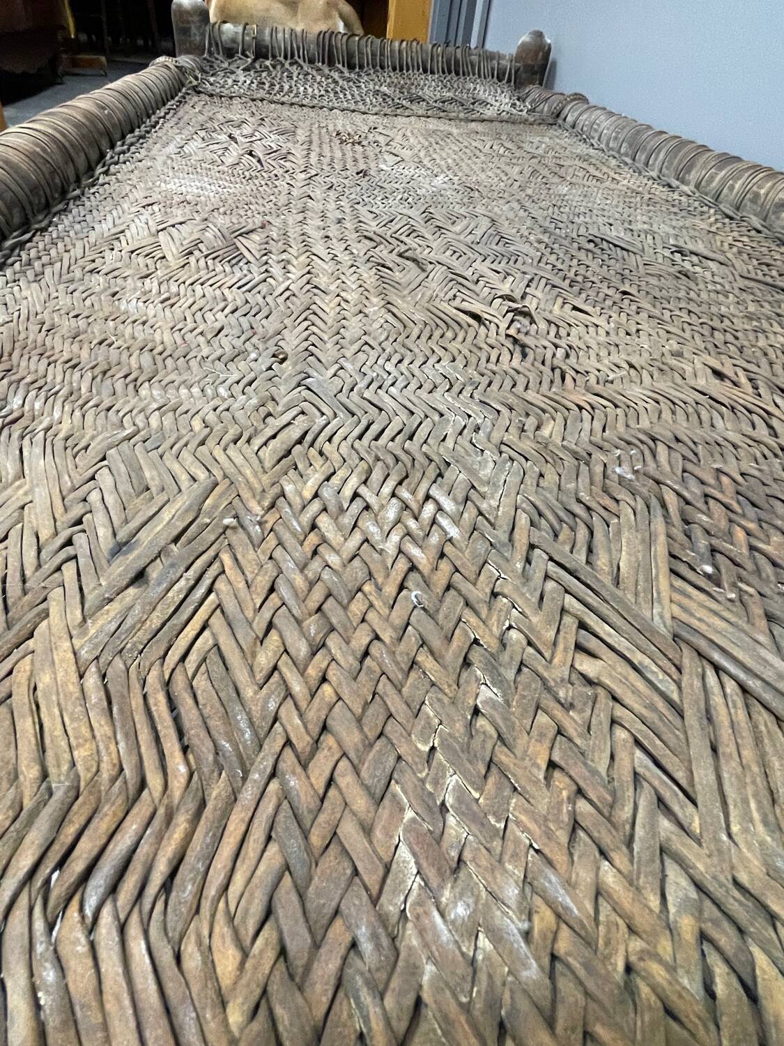 Traditional Indian lamp "sharpoï", around 1960.