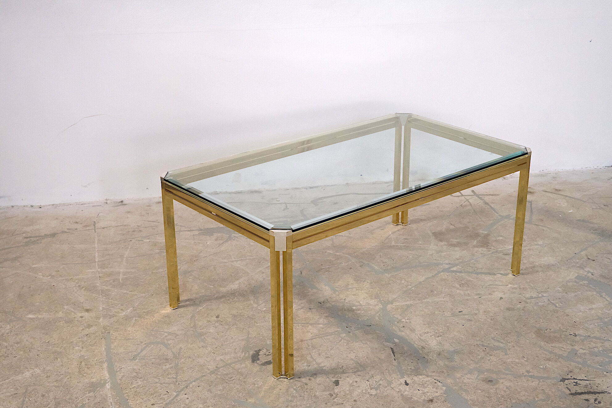 Table basse italienne chromée et verre, années 1970