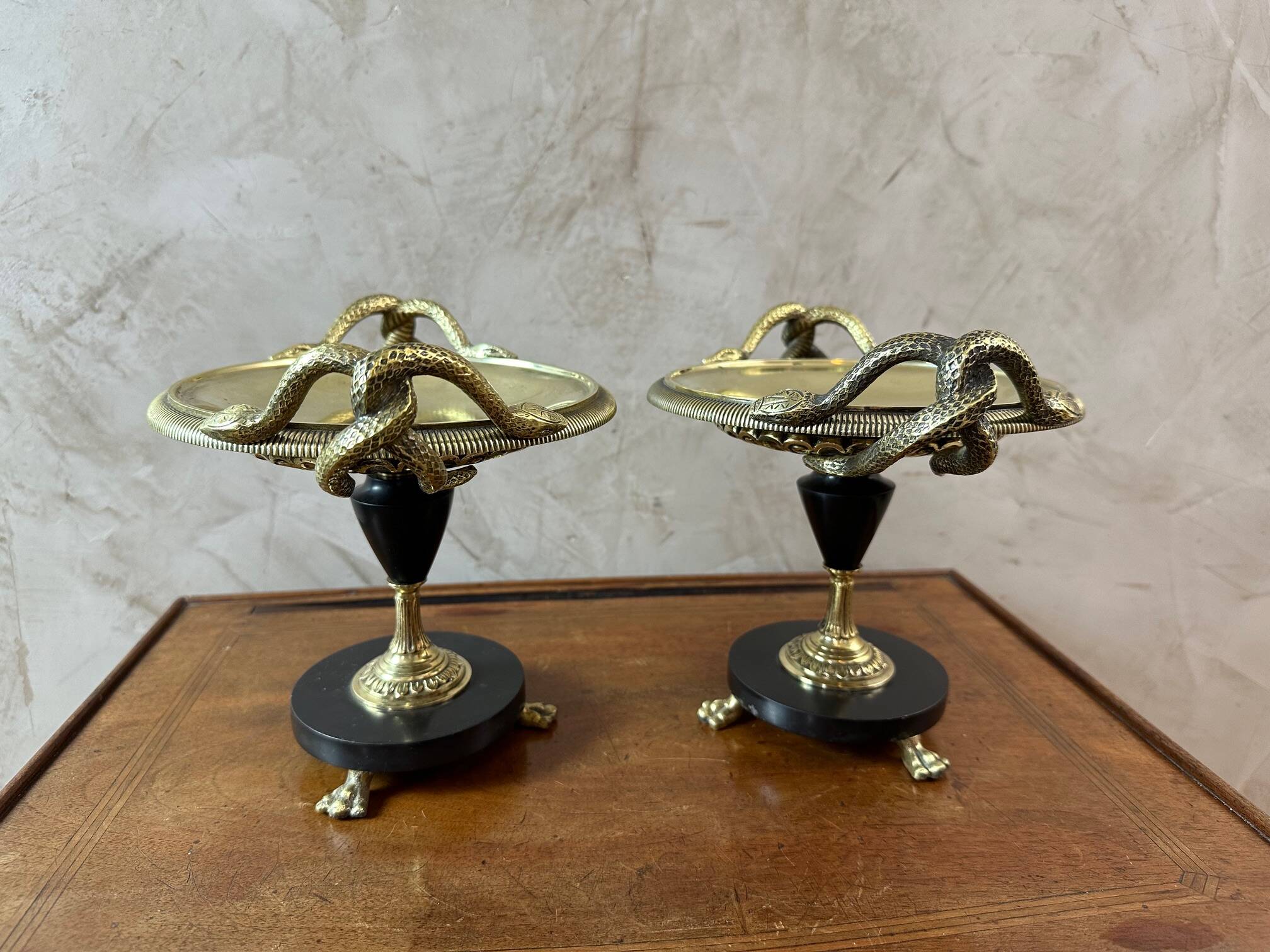 Paire de cassolettes de pharmacie