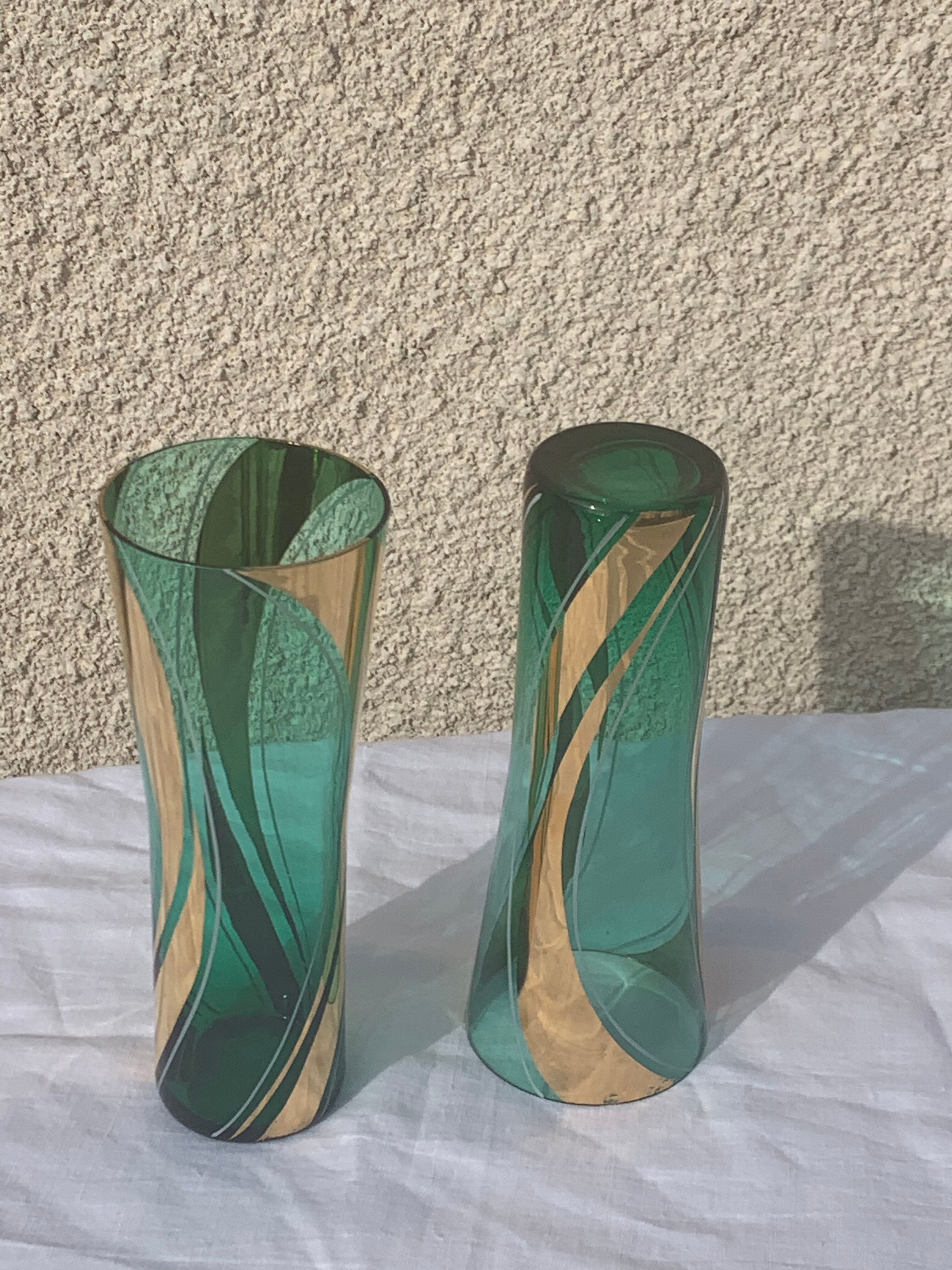 6 glasses with orangeade green and gold vintage