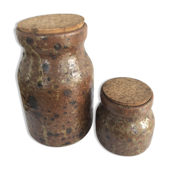 Set of 2 stoneware pots