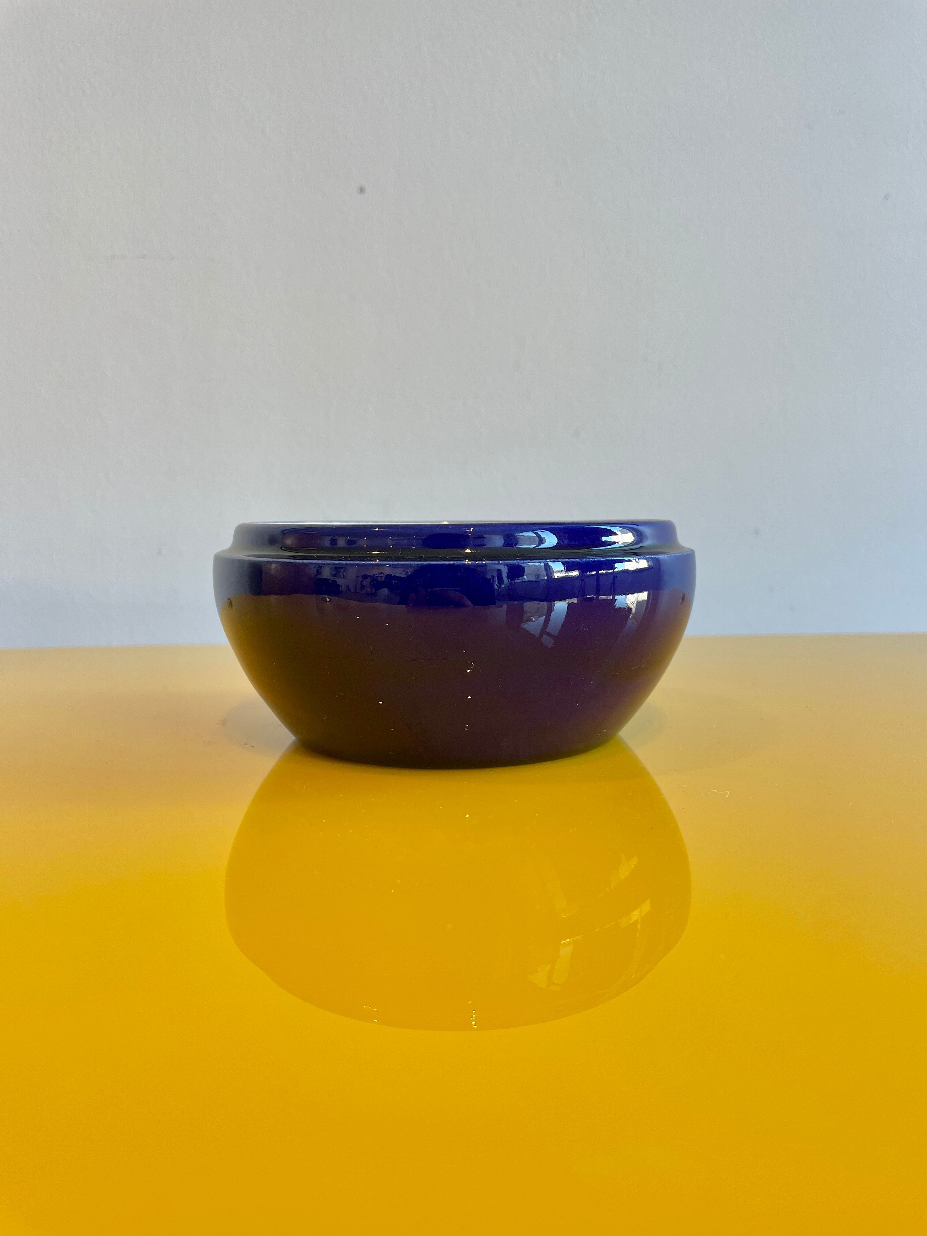 Empty cup pocket in porcelain of Sevres