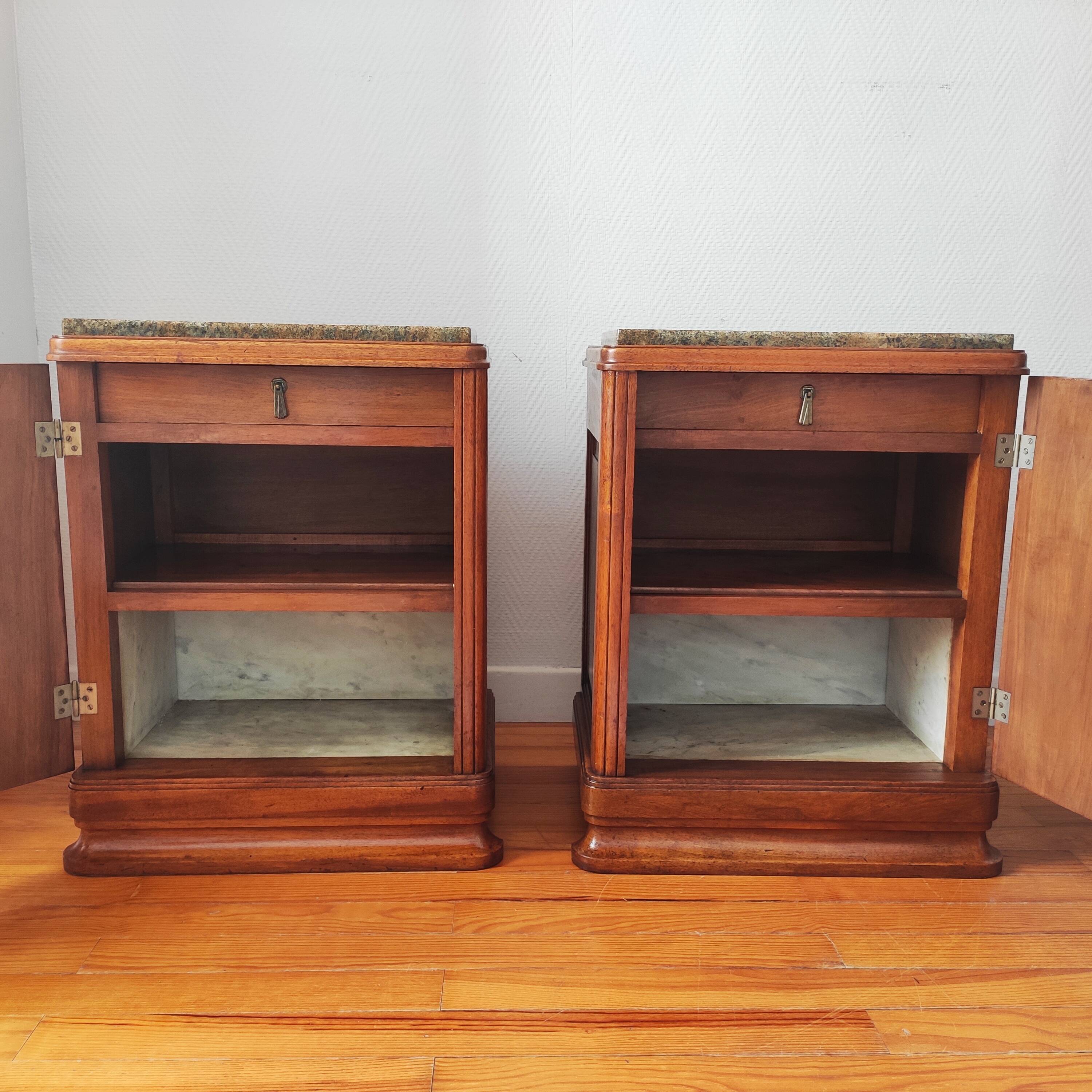 Pair of Art Deco bedside tables in solid blonde walnut – France 1930