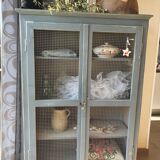 Mesh cabinet