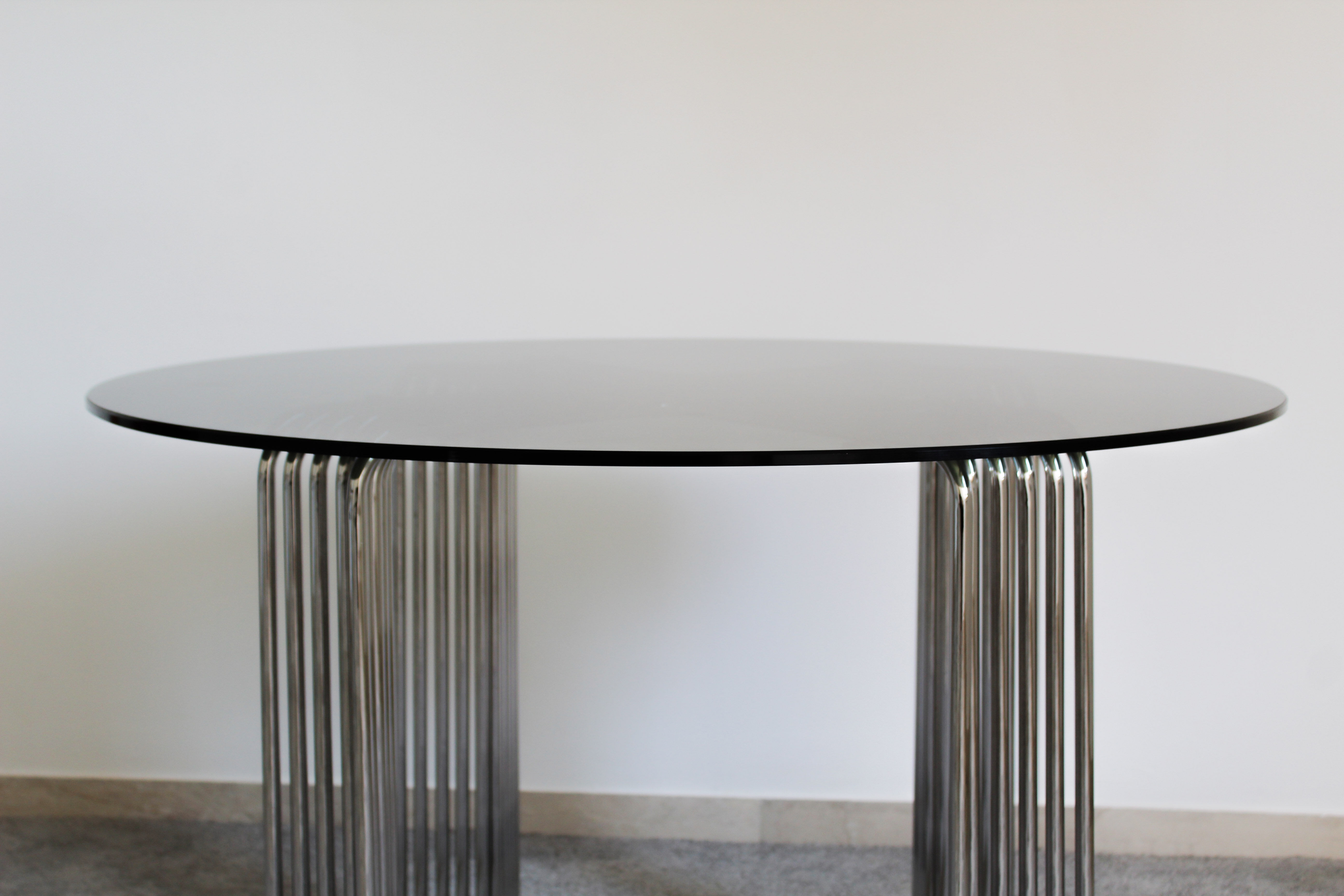 Chromed round round glass round rod table, Italy 1970s