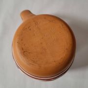 Pichet en céramique de poterie de studio signé