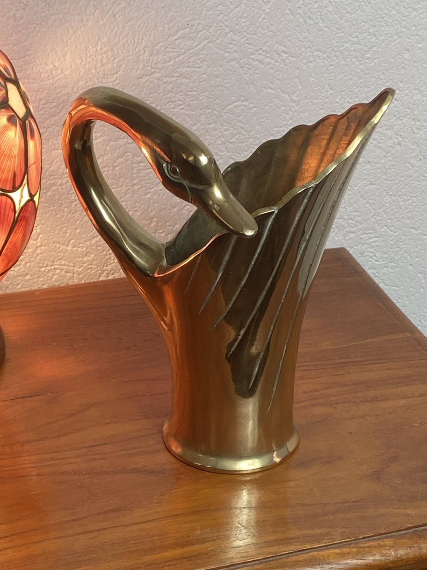 Vase cygne en laiton massif