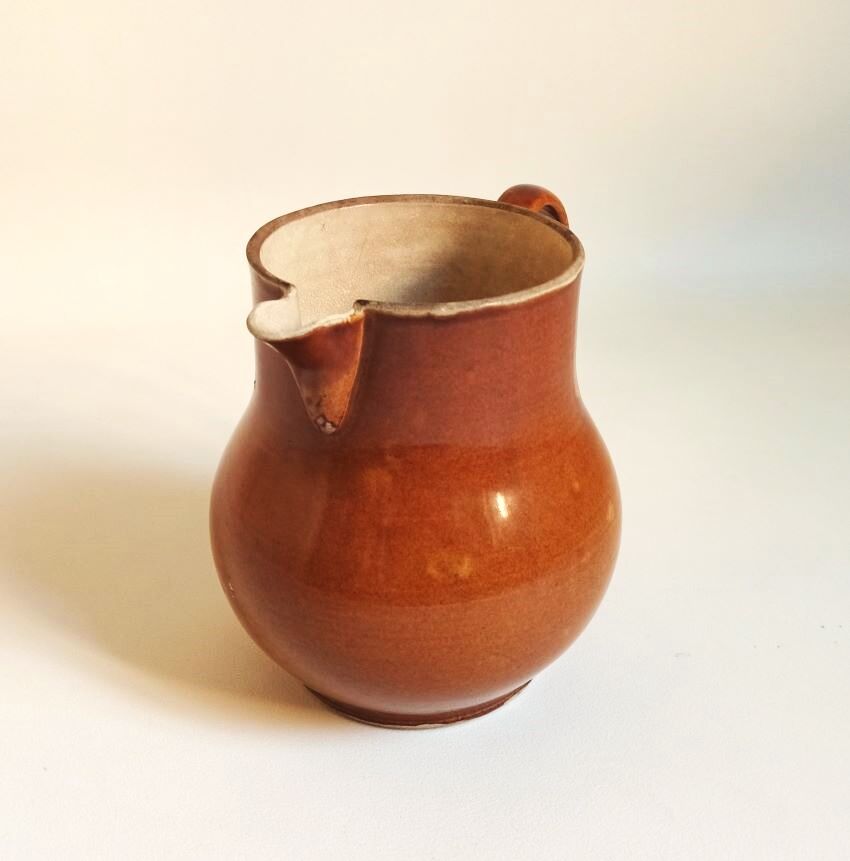 Water pitcher or wine pitcher 30s Capacity 3 liters