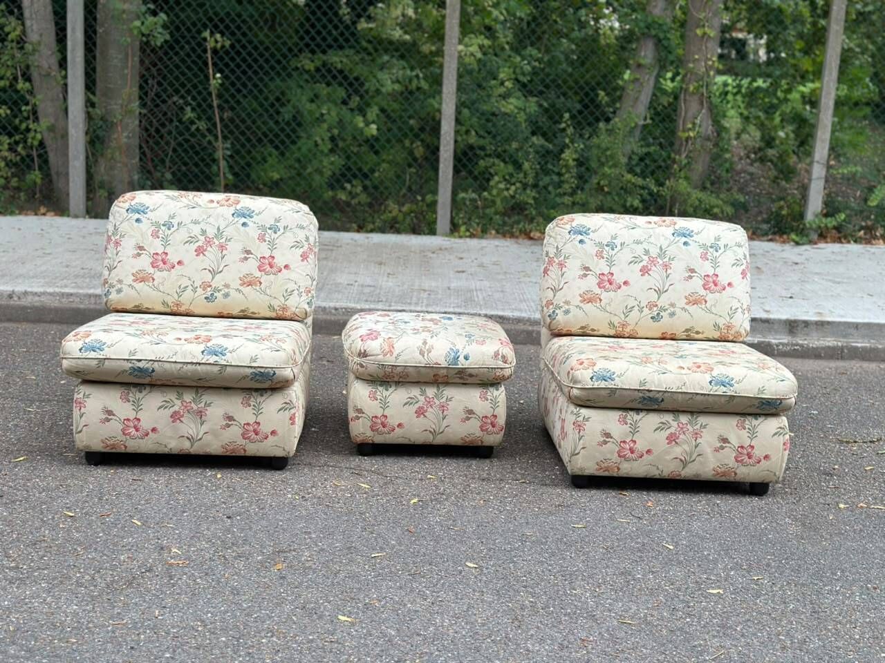 2 modular vintage bench armchairs with floral pattern – Cottage Style
