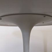 Space Age tulip round table by Maurice Burke for Arkana, 1960s-70s