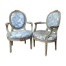 Paire de fauteuils médaillon en bois laqué de style Louis XVI XIXeme