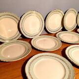 Suite of 12 dessert plates, 60s