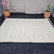 Handmade pure wool rug, size 1.5/2.5 m.