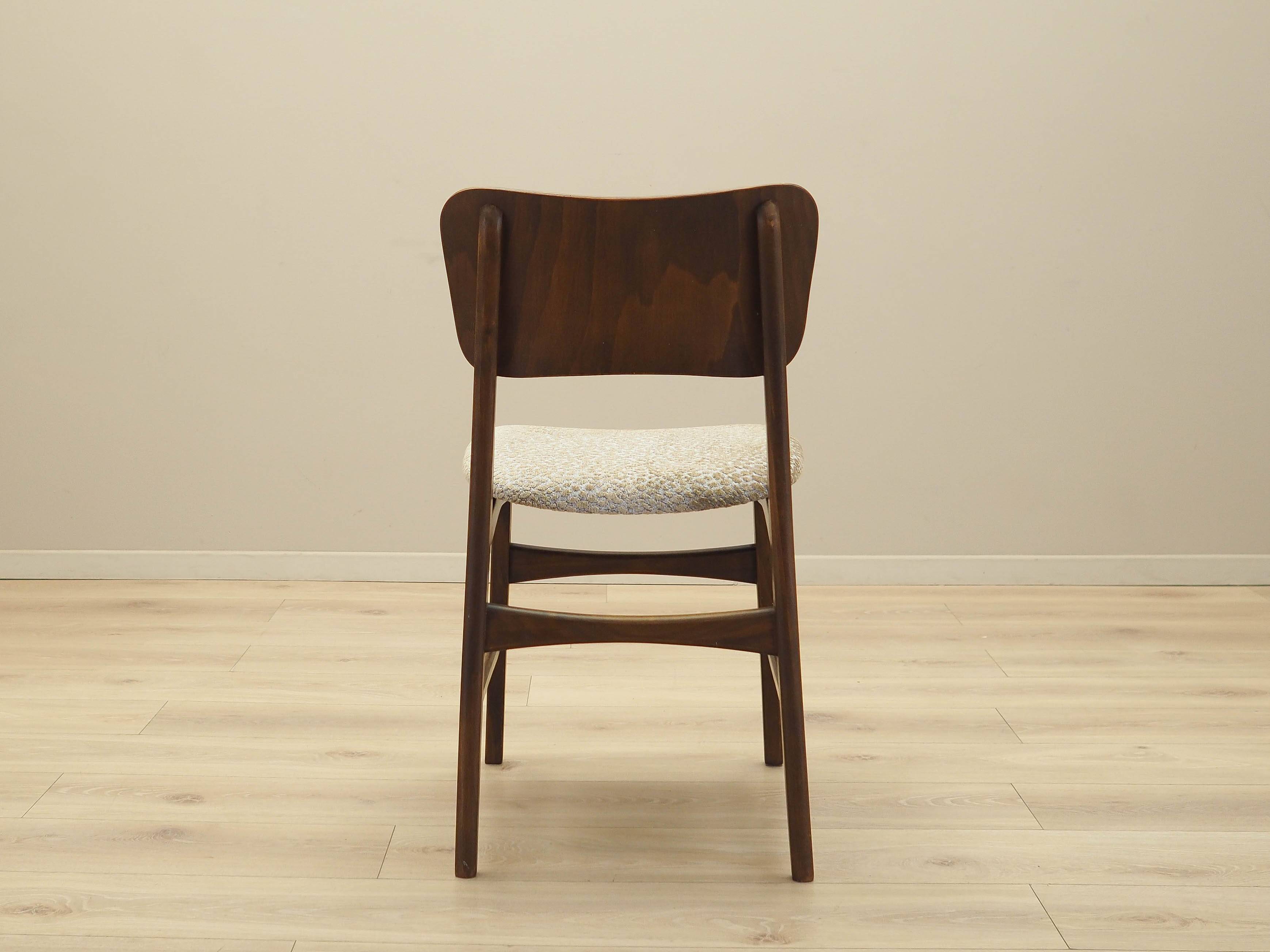 Ensemble de six chaises, design danois, années 1960, fabriquées au Danemark.