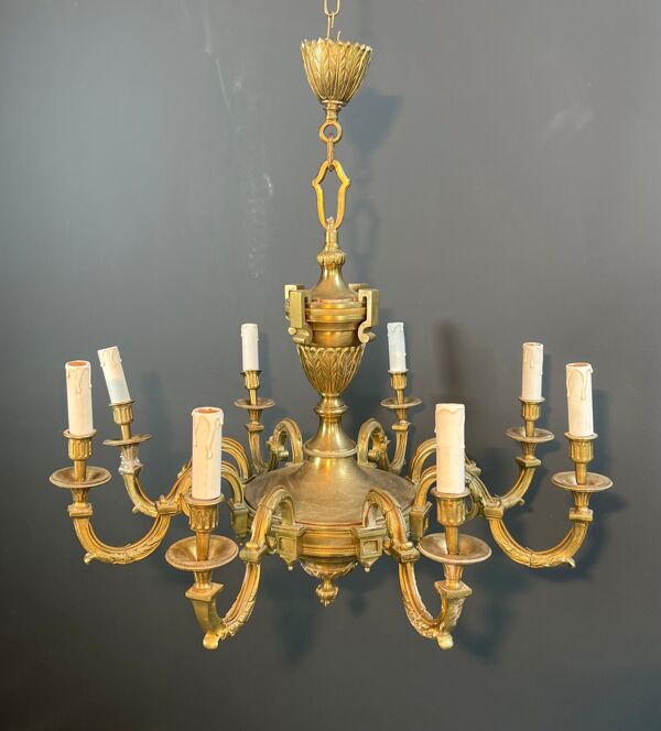Important lustre en bronze ciselé de style Louis XVI à 8 bras de lumière de Lucien Gau