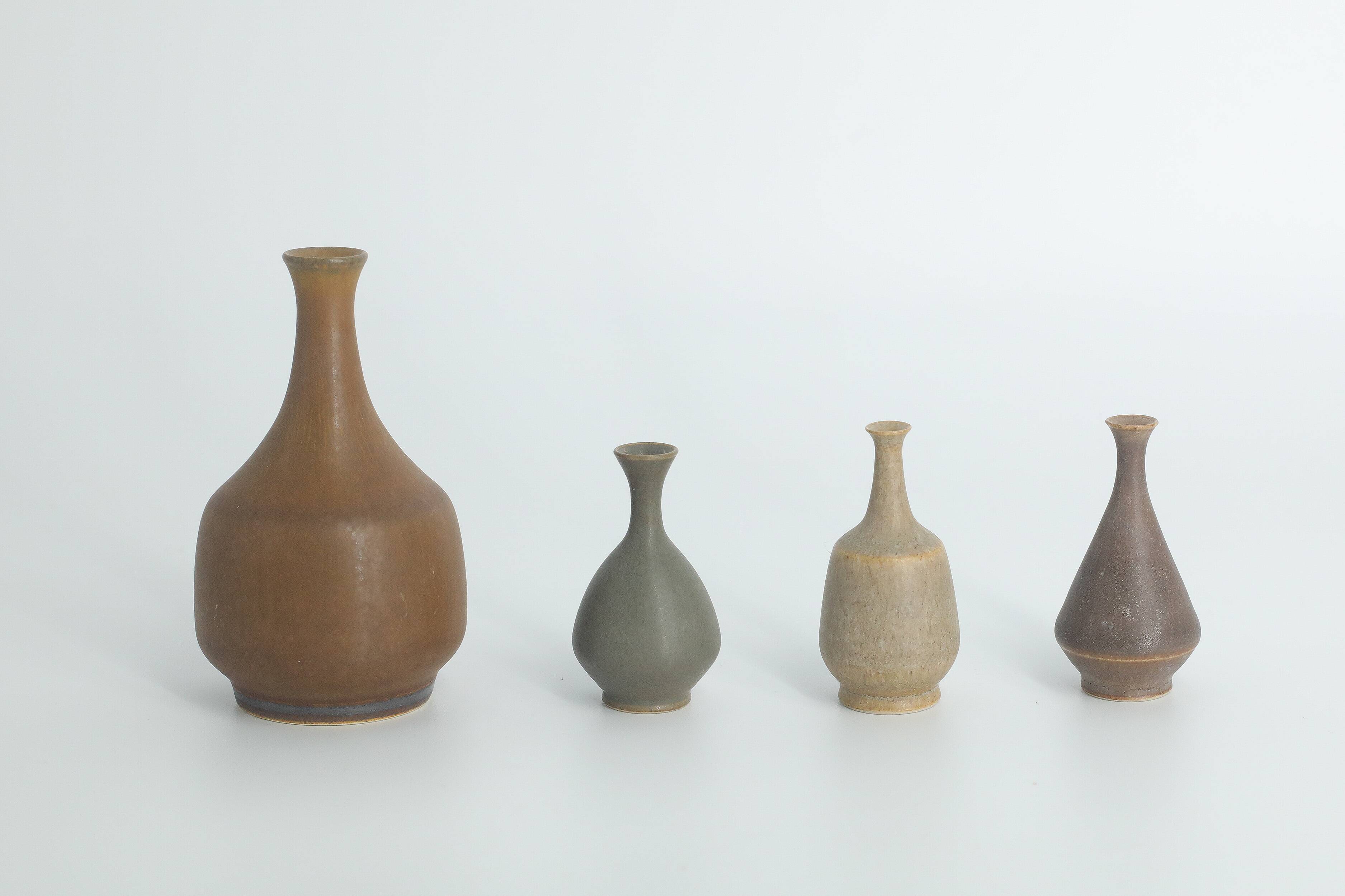 Small Mid-Century Scandinavian Modern Collectible Brown Stoneware Vases by Gunnar Borg, Set of 4